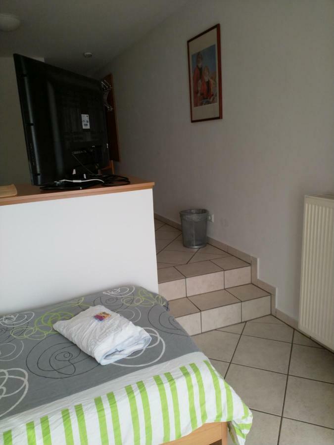 Bed and Breakfast Gastehaus Reuten Ensdorf Экстерьер фото